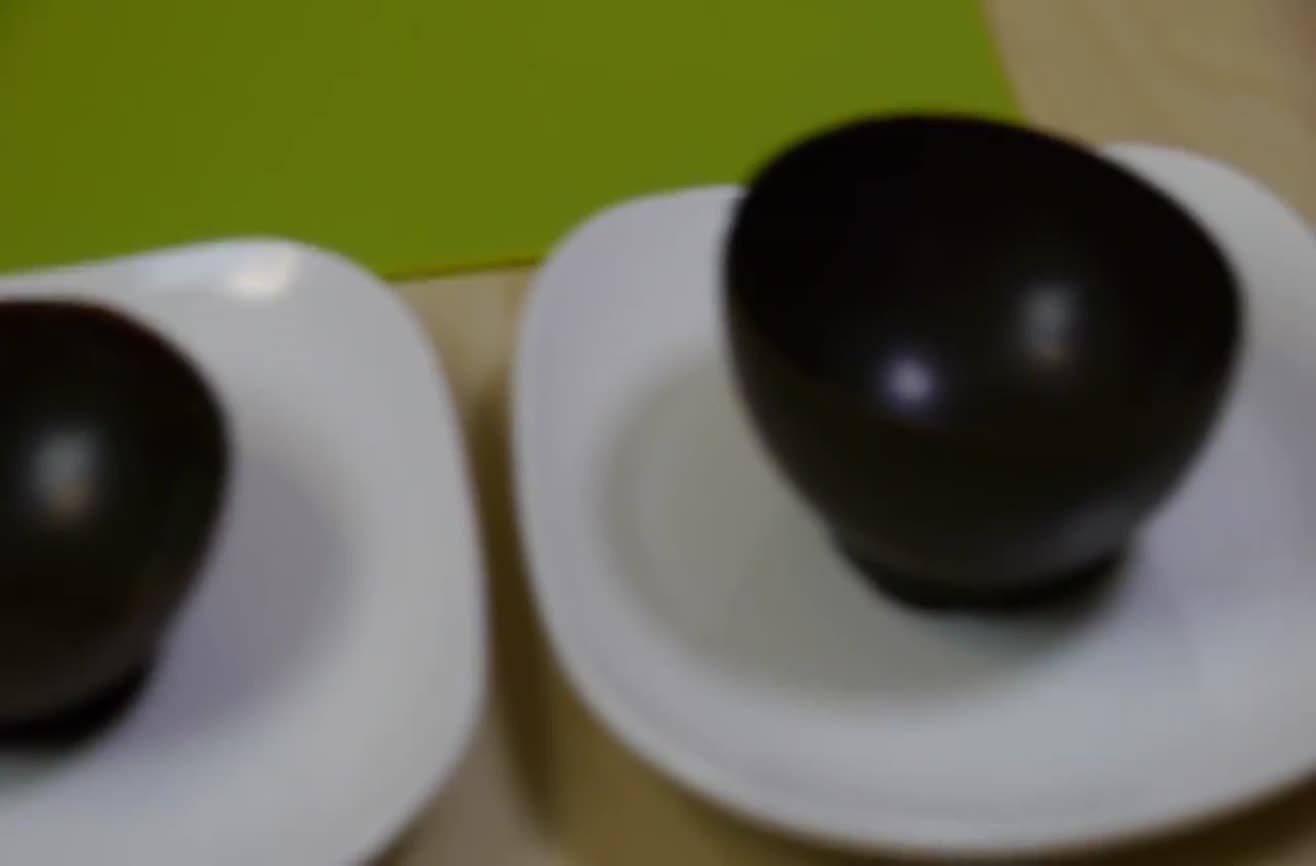 How to make chocolate bowls.