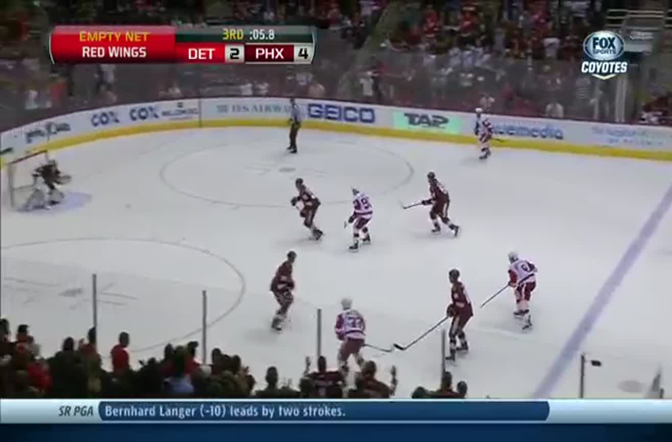 Goalie scores with 0.1 seconds remaining.