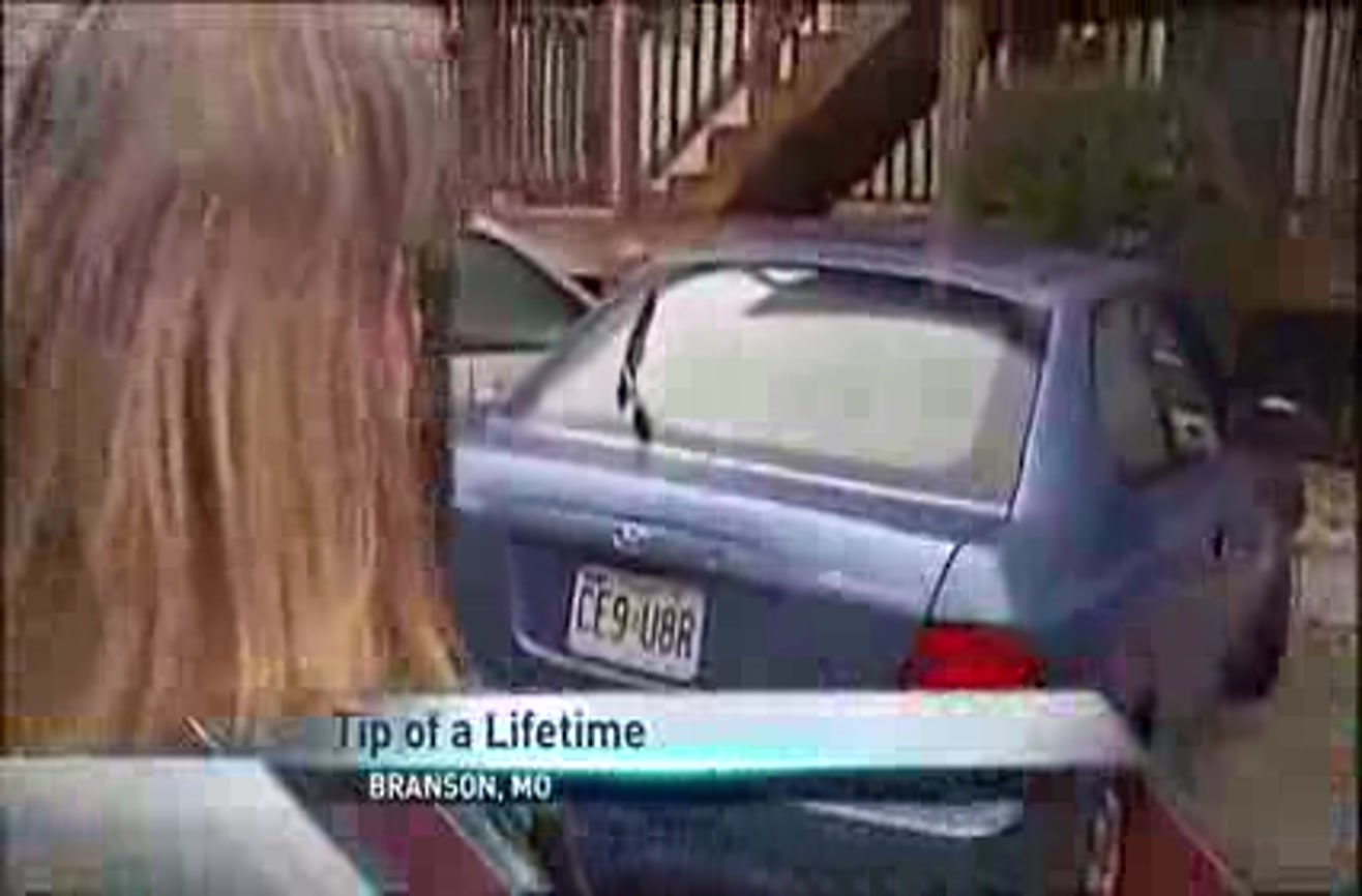 Cracker Barrel Waitress Gets The Best Tip Ever Cracker Barrel Waitress Gets The Best Tip Ever