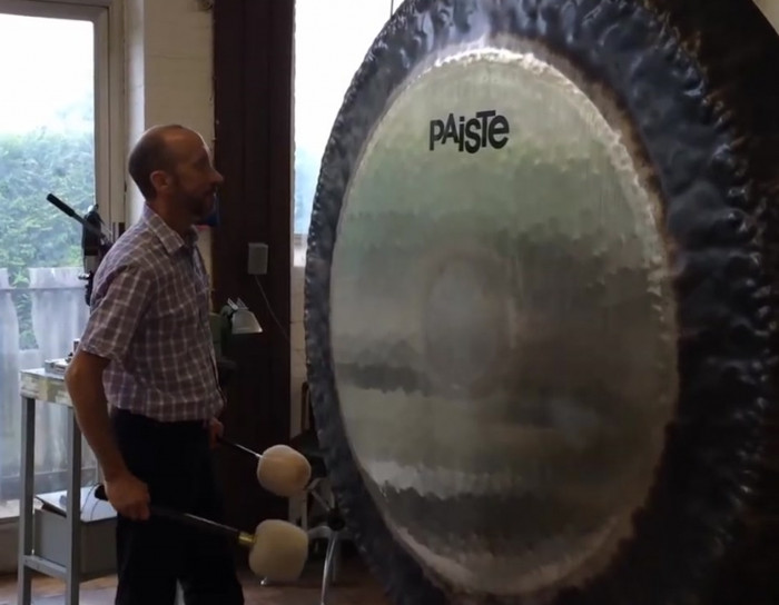 This is what a 29,000 gong sounds like.