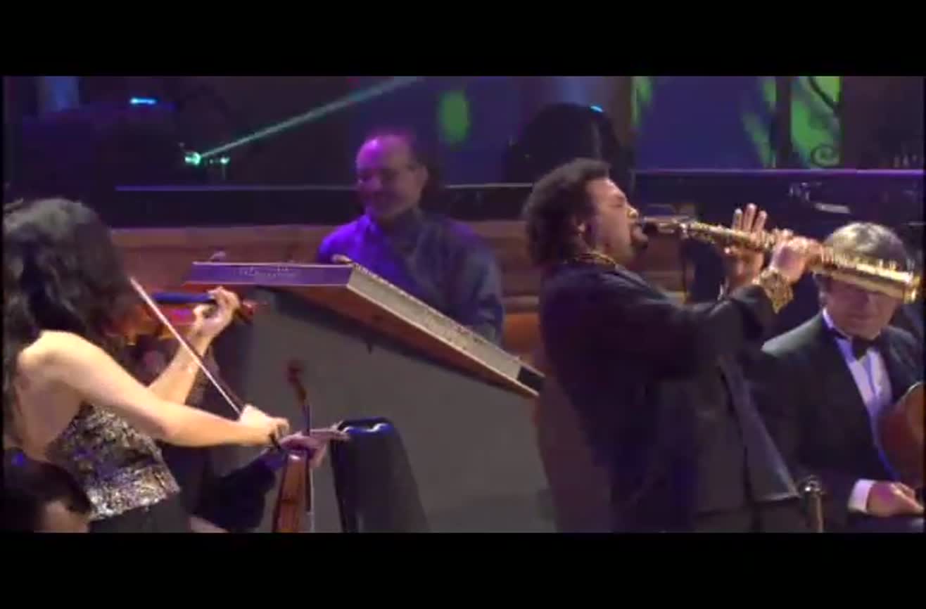 Saxophone vs. Violin, with Pedro Eustache and Sayaka Katsuki.