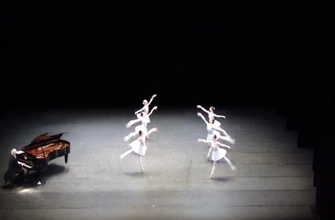 one-of-the-funniest-ballet-performances-ever