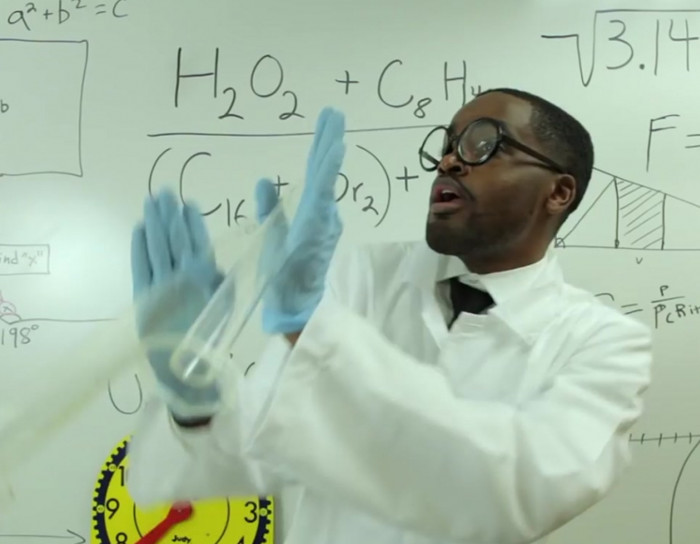 4th Grade Teacher Welcomes Students Back To School With A Rap