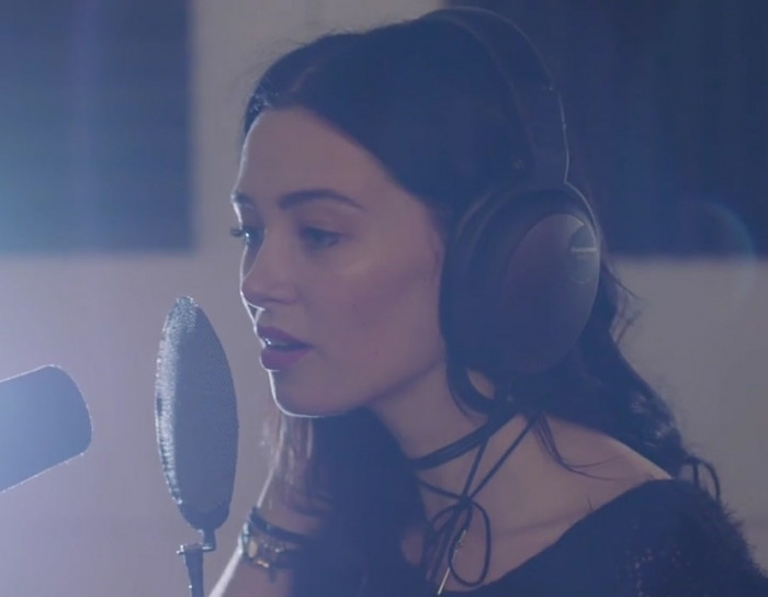 How musicians cheat with "autotune".