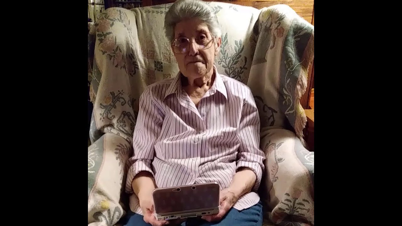 87-year-old grandma shows off her awesome 87-year-old grandma shows off her awesome
