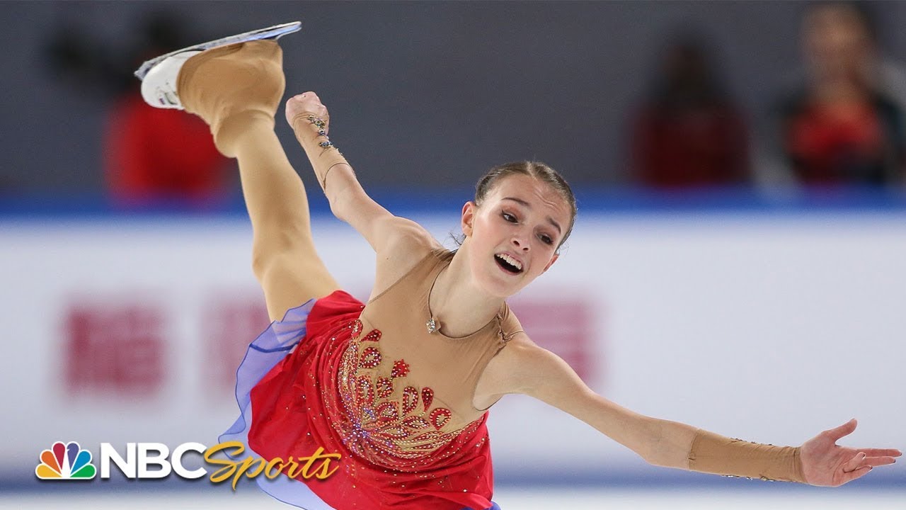 Figure skater Anna Shcherbakova pulls off costume change in winning