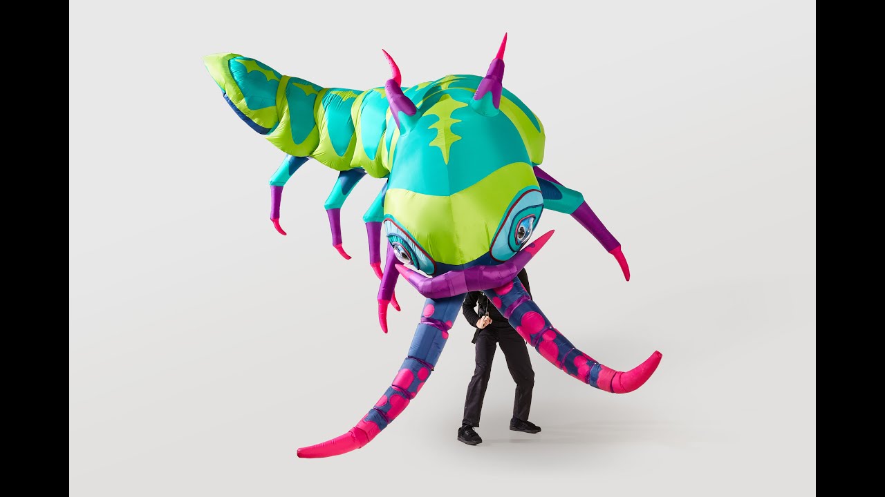 Check out this giant illuminated inflatable sea creature puppet
