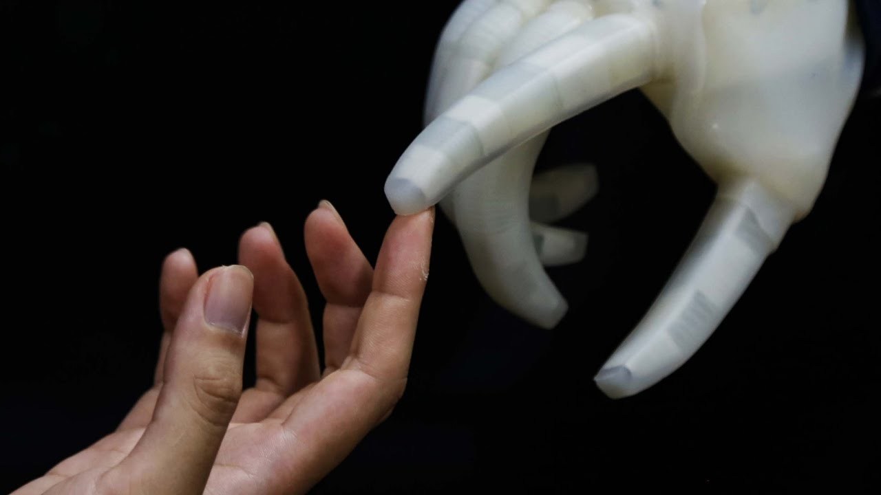 Hand Mit MIT working on affordable prosthetic hand.