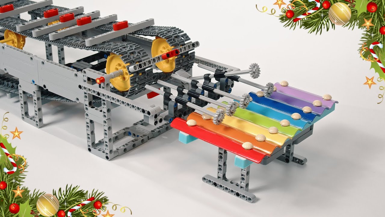 Clever LEGO build plays Christmas music.