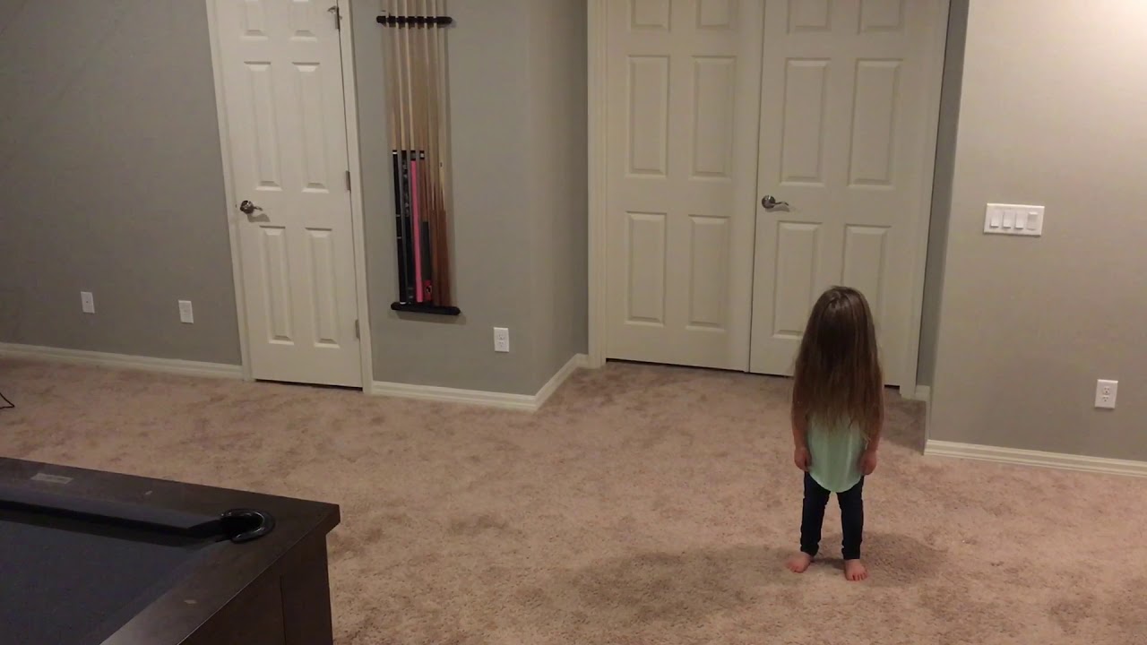 When Little Sister Wants To Dance When Little Sister Wants To Dance